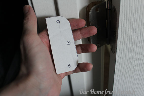 Straighten a Crooked Door with A Cardboard Shim for the Hinge - HomeHacks