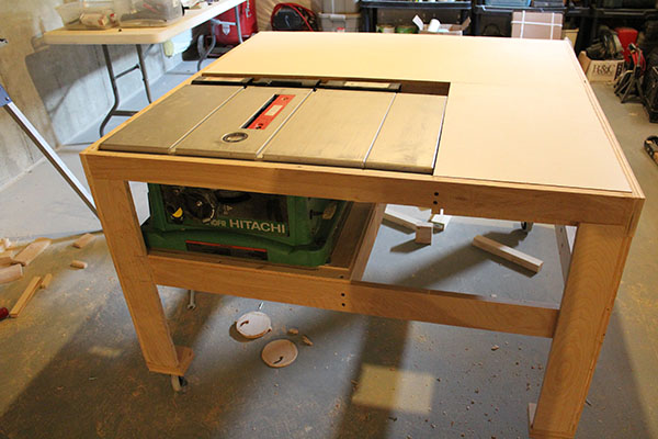 table saw saw installed